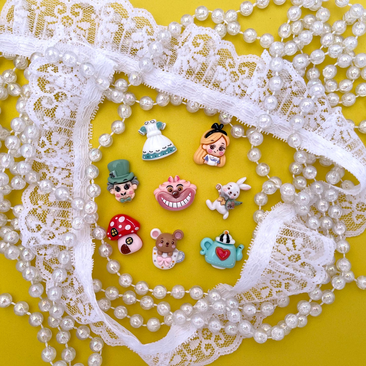 Wonder Land Girl Set of 8