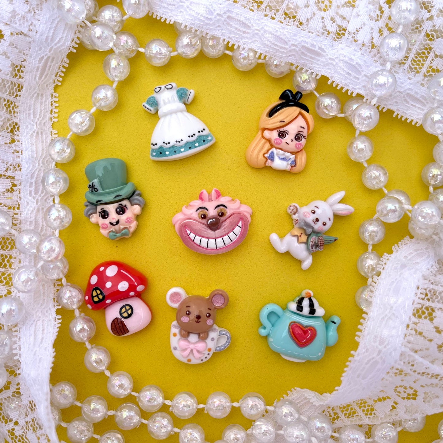 Wonder Land Girl Set of 8